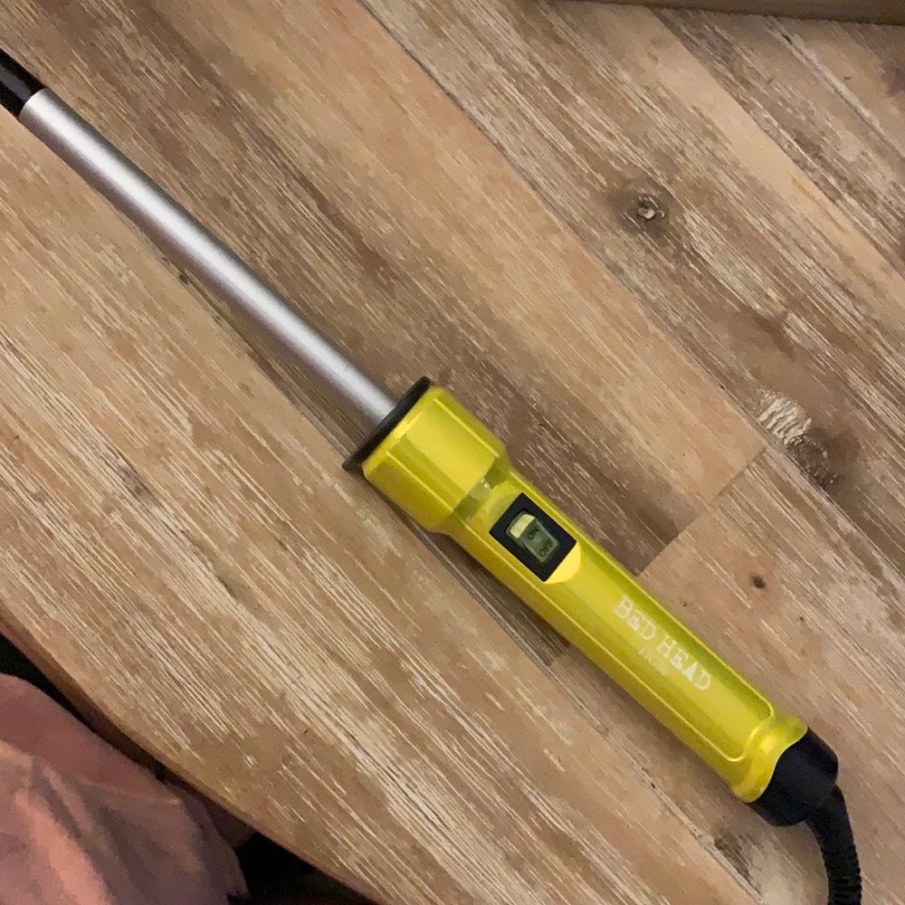 Bed head curling wand!